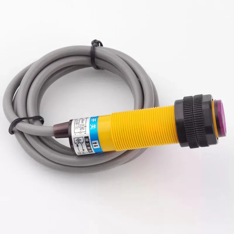 Ouhuayuan E3F-DS10C4 Diffuse Reflection Sensor, Infrared Photoelectric C1 Proximity Switch, Three-Wire 10CM Normally Open, PNP Normally Open, E3F-DS10P1 [1]