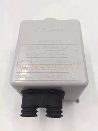 RIELLO Burner 40G RBL 530SE Program Ignition Controller CONTROL BOX 8KV [9]