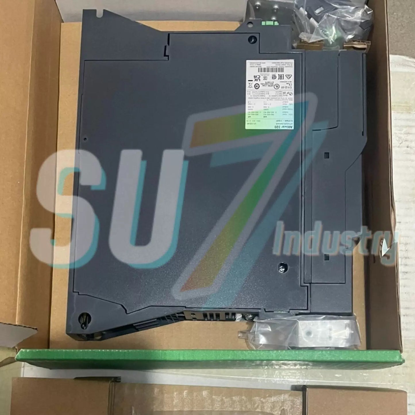 Schneider ATV320U04N4B Inverter# 1pcs    In Box [2]