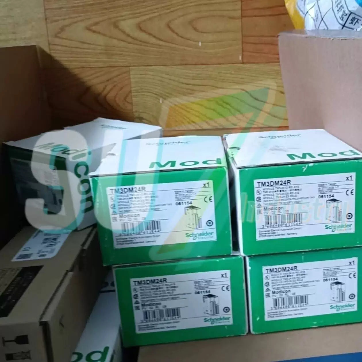 Schneider TM3DM24R PLC Module# 1pcs [4]