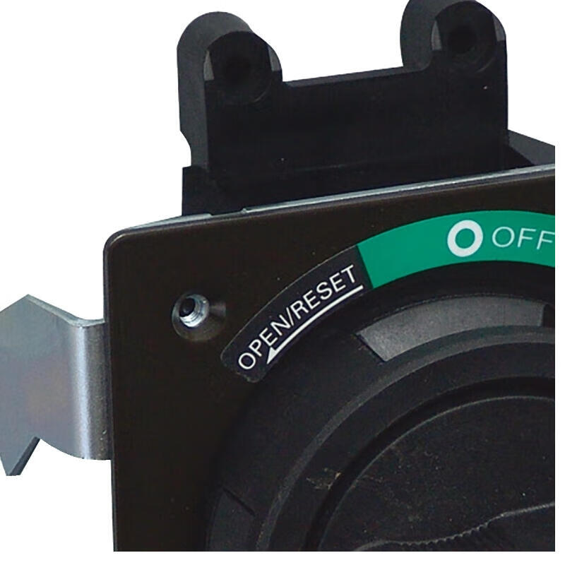 Commonly used accessories for Schneider Electric molded case circuit breakers are direct rotary handles; EZDROTDS