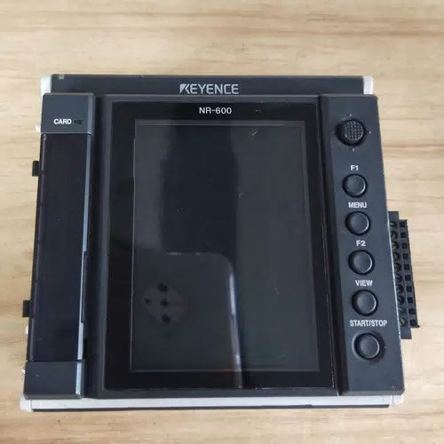one keyence NR-600 Acquisition controller [3]
