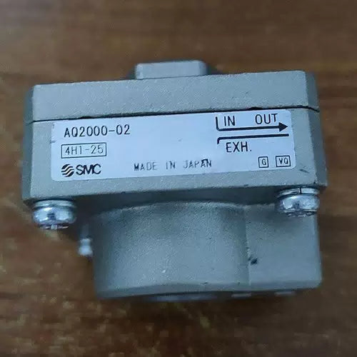 one smc AQ2000-02 Exhaust Valve [2]