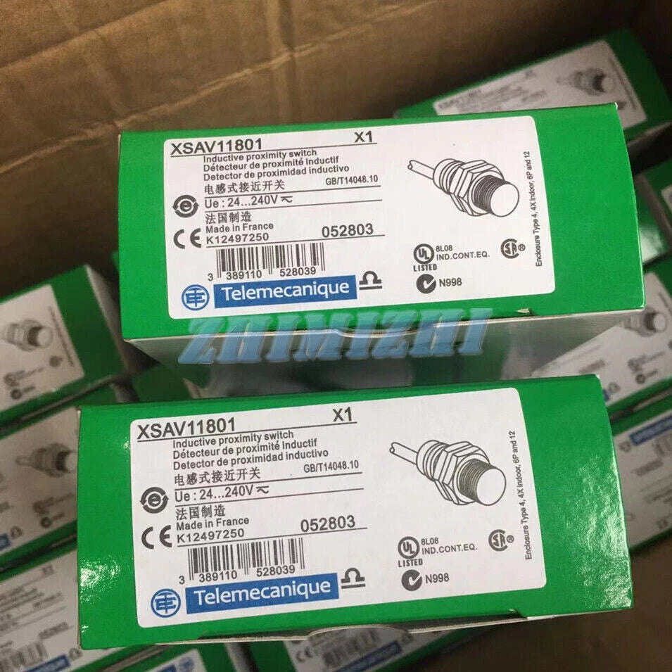 1pc  XSAV11801 in box XSA-V11801 Proximity Switch
