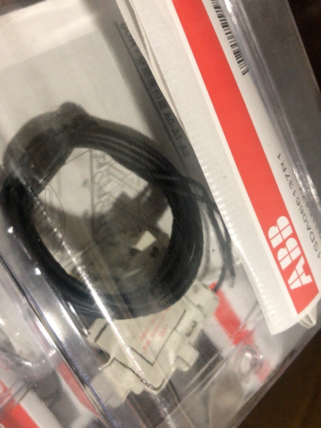 1PC  ABB 1SDA066137R1 Circuit Breaker Shunt Release Coil 220-250VDC A1-A2