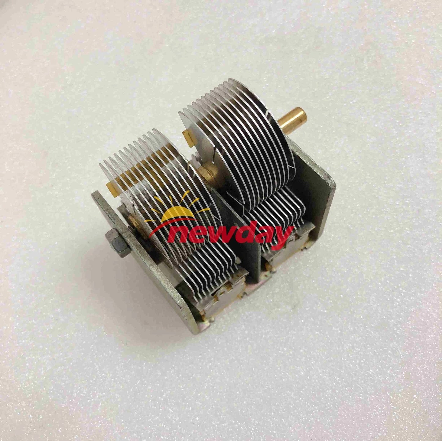 365pF+365pF, Capacitor, Variable, Dual Section, Broadcast, Air Dielectric