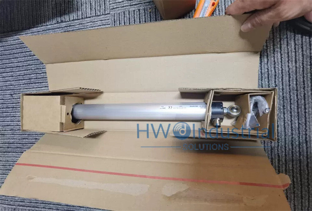 1/Piece  LWG-0300 NOVO technik Displacement Sensor LWG0300 Electronic Ruler