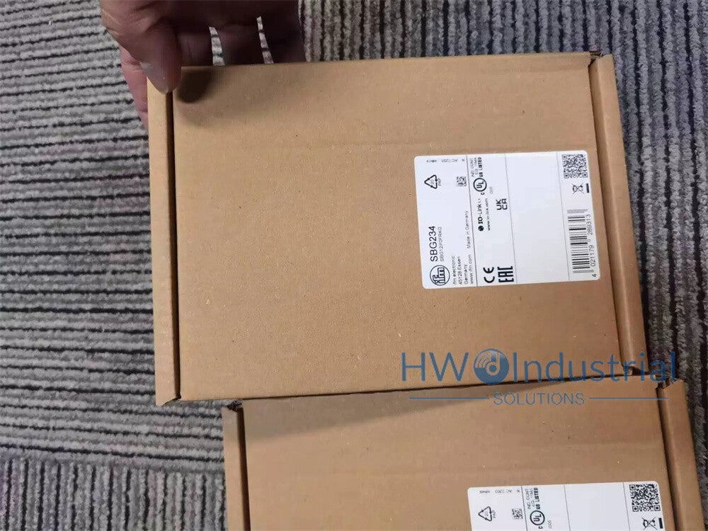 1/Piece  SBG234  IFM Flow Sensor Check Valve Flow Meter