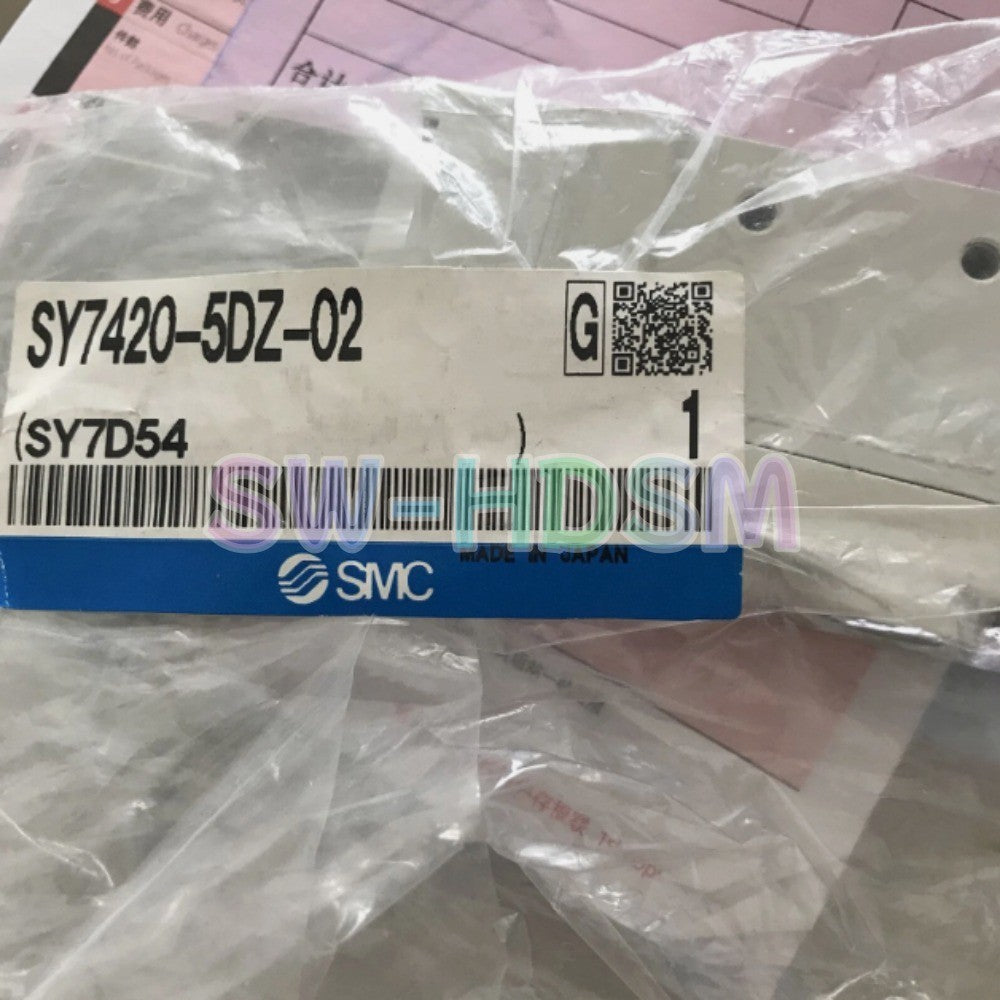 1PCS  for SMC Solenoid Valve SY7420-5DZ-02 Freight Free