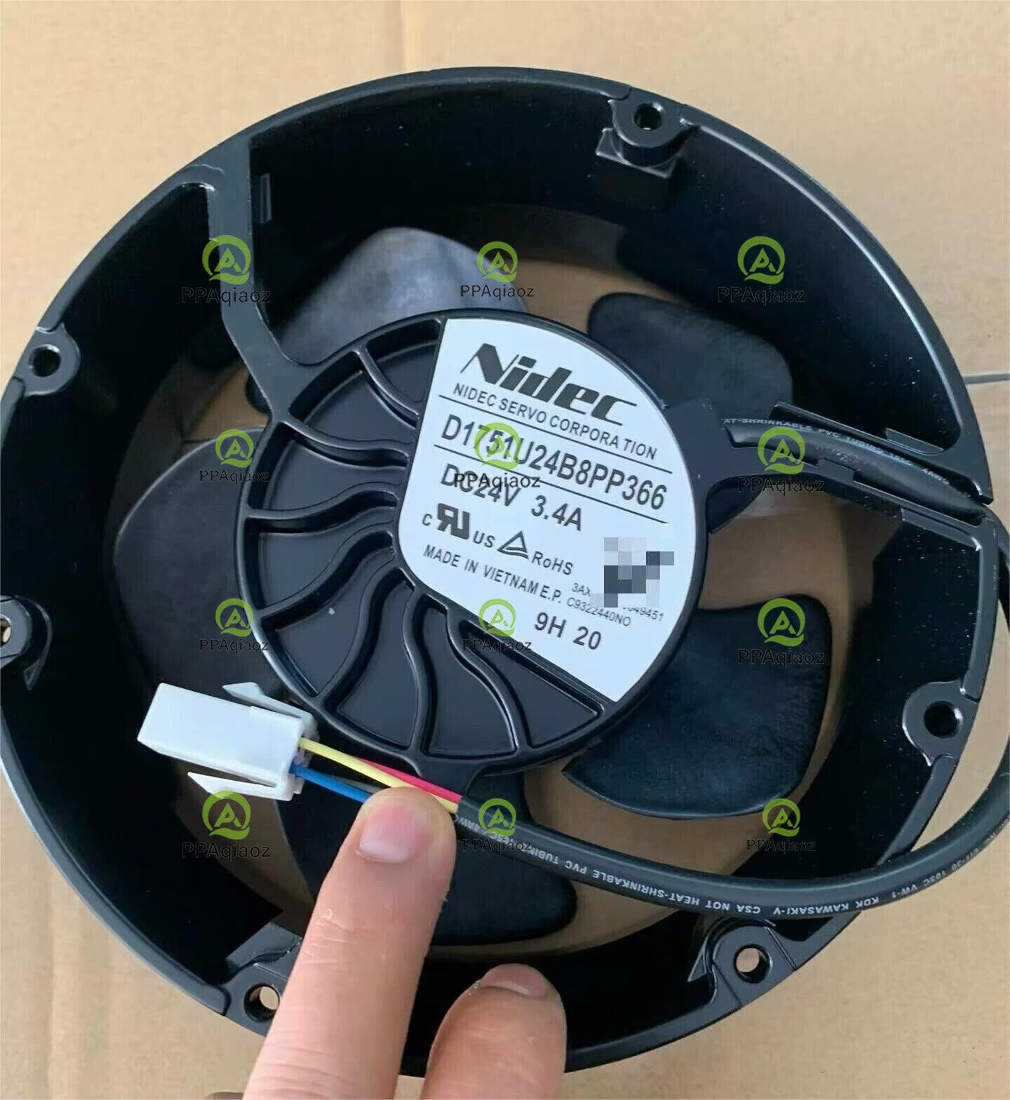 NIDEC    D1751U24B8PP366  DC24V 3.4A  FAN  .