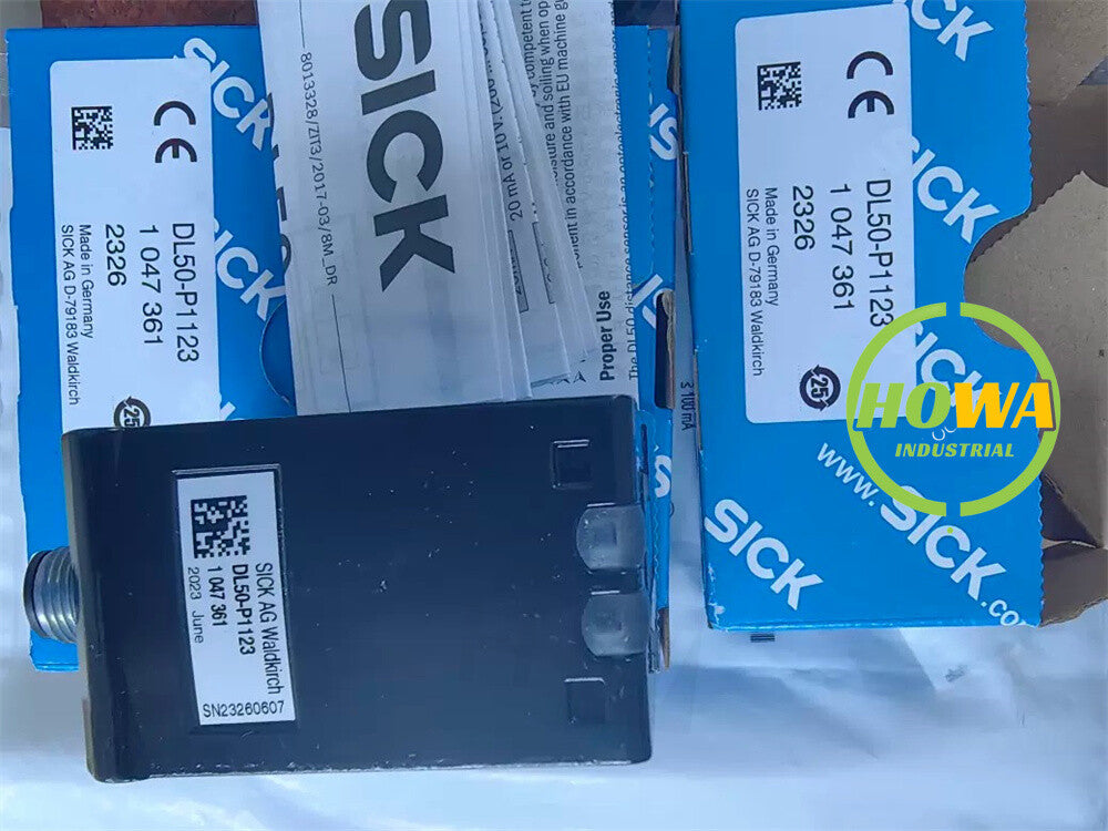 1/Piece  DL50-P1123 1047361 SICK Laser Distance Displacement Sensor
