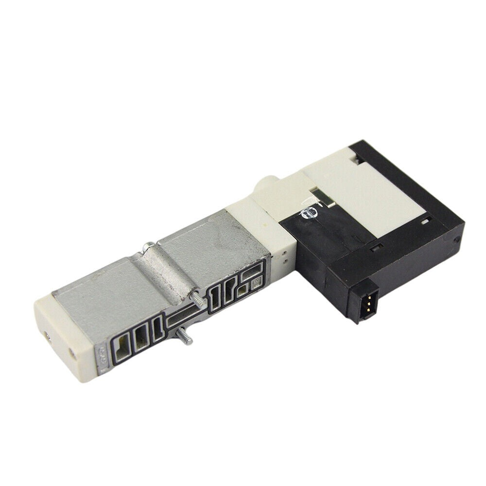 1pcs Solenoid Valve in Box For FESTO CPASC1-M1H-M-P-2,5 526990