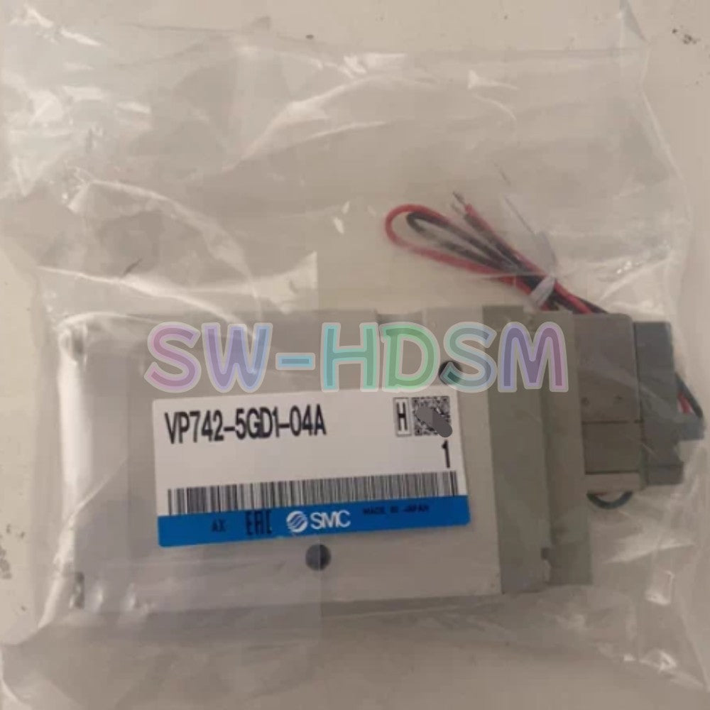 1PCS  Fit for SMC Solenoid Valve VP742-5GD1-04A Freight Free