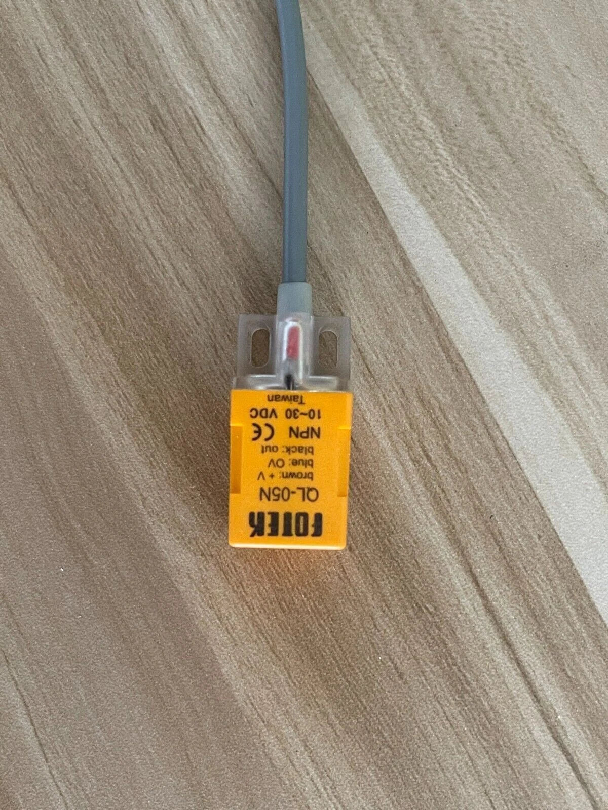 1pcs QL-05N QL05N 1PCS  Fotek Proximity Sensor