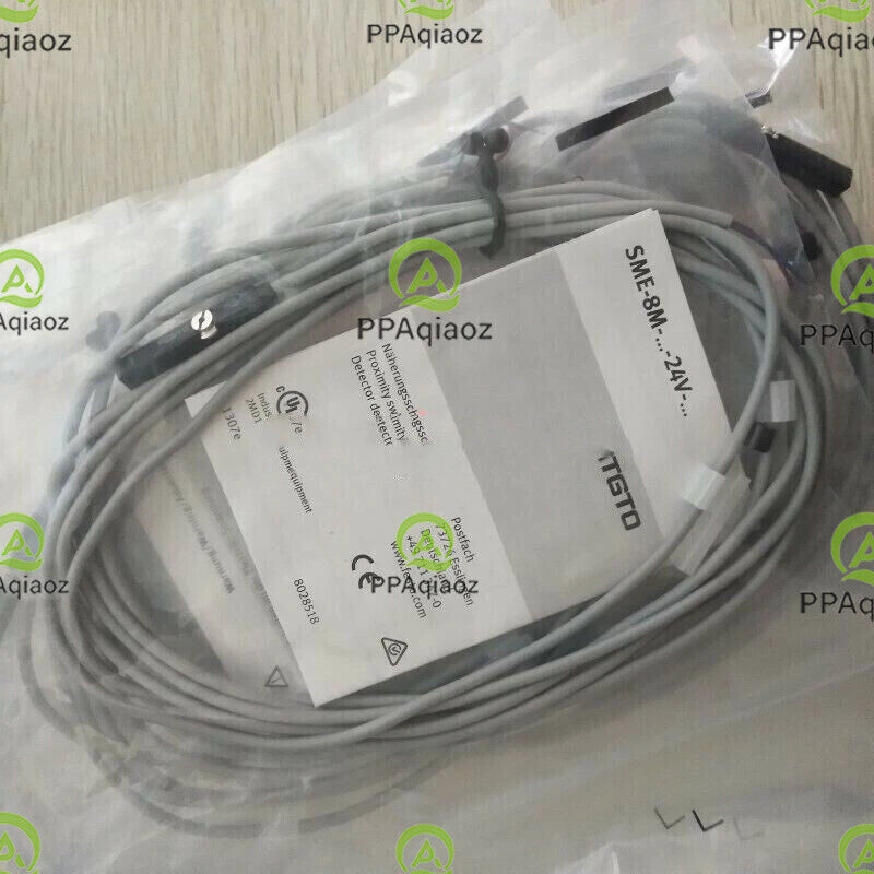 FESTO SME-8M-DS-24V-K-2.5-0E 543862 1PC  Magnetic Switch Free Shipping