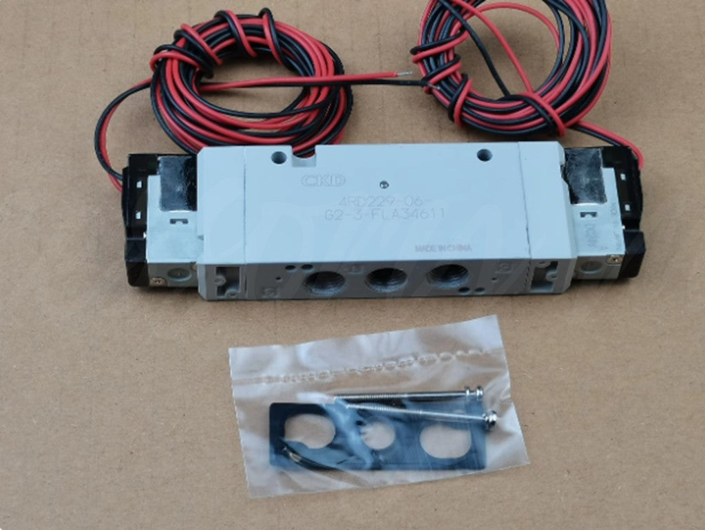 1pc Solenoid Valve 4RD229-06-G2-3-FLA34611 Dual Head Coil