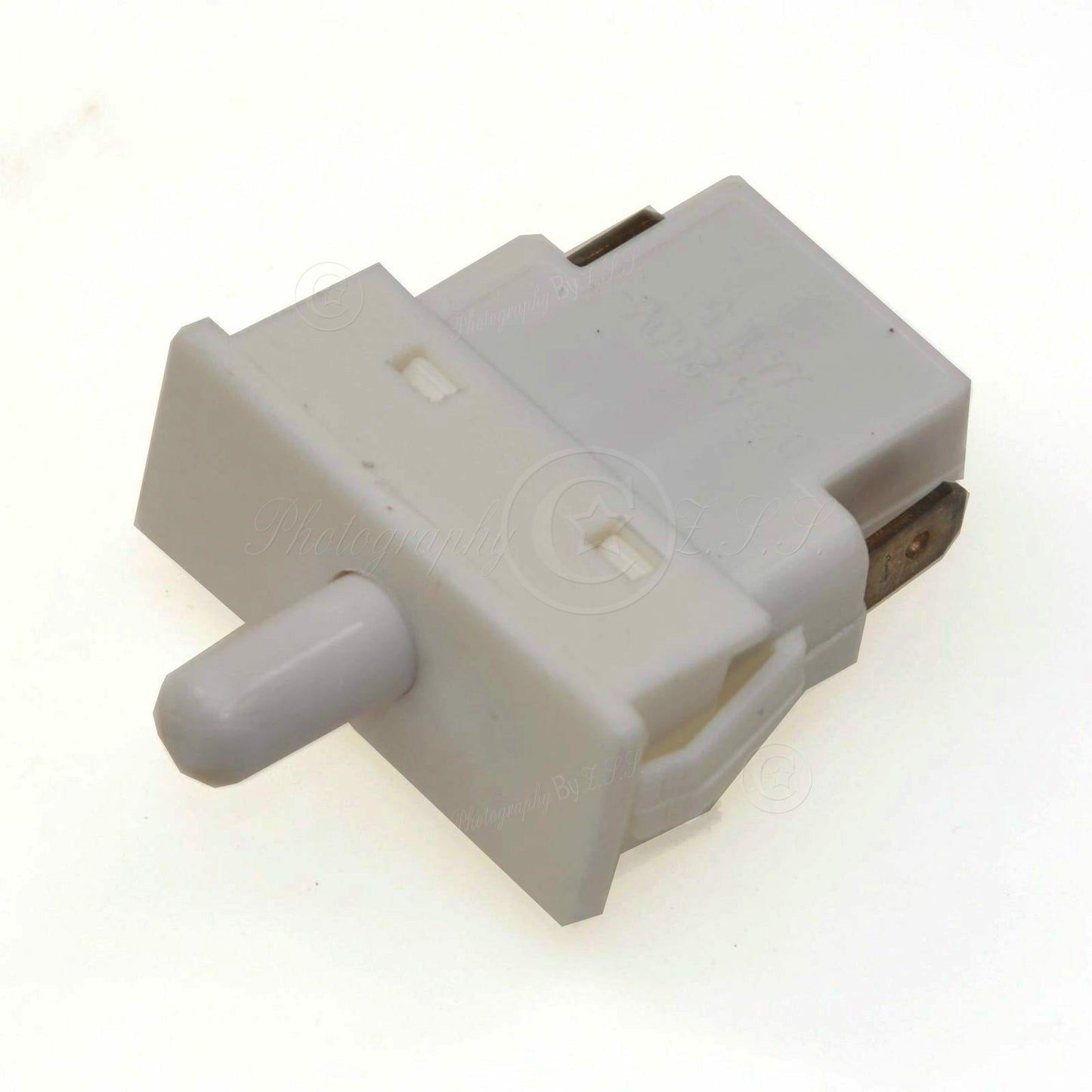 2x Universal JL-06 Refrigerator Door Gated Light Switch Replacement Fridge Parts