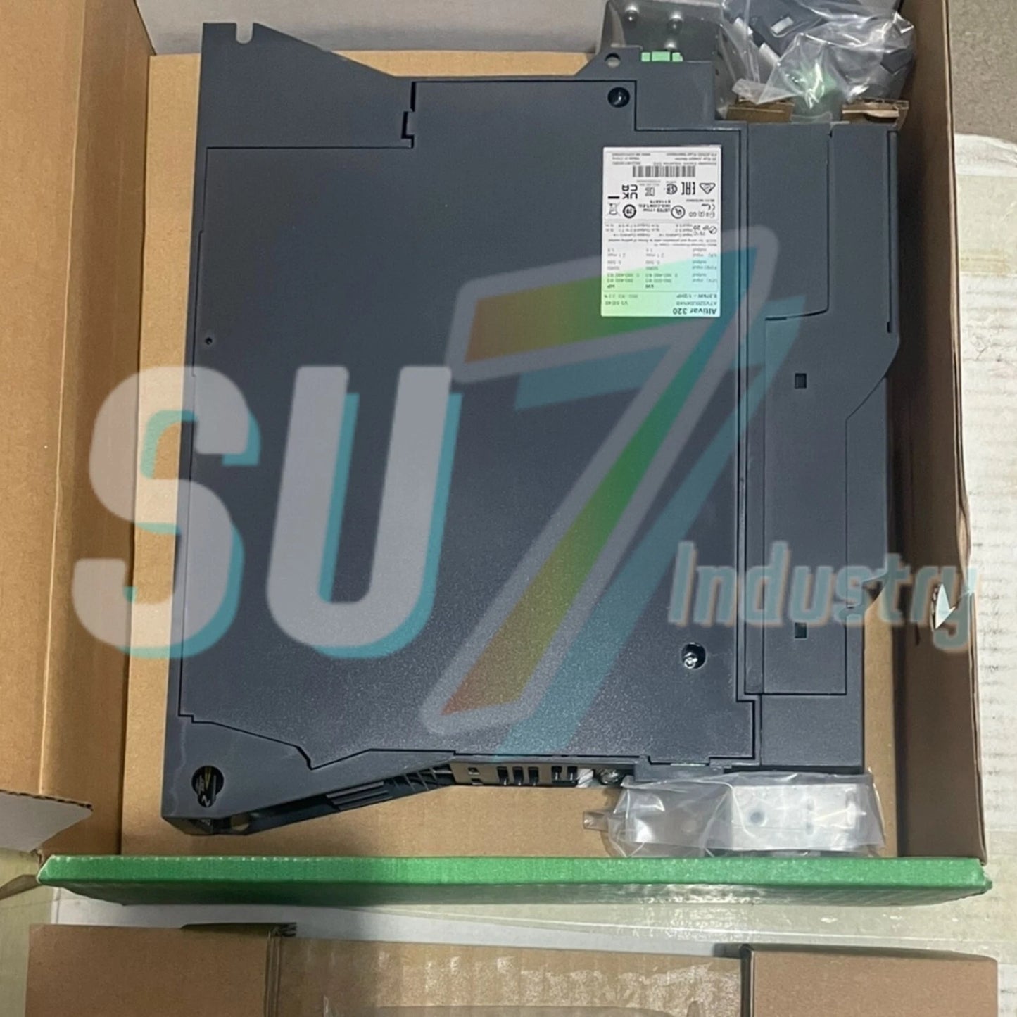 Schneider ATV320U04N4B Inverter# 1pcs    In Box