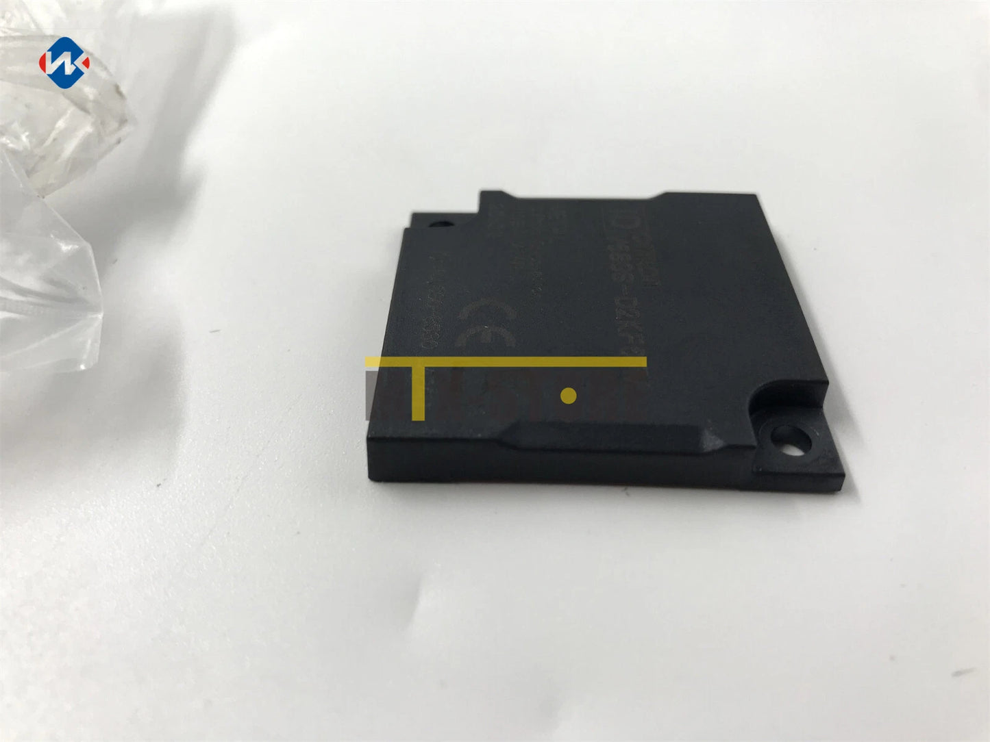 1PCS  OMRON V680S-D2KF67M #P