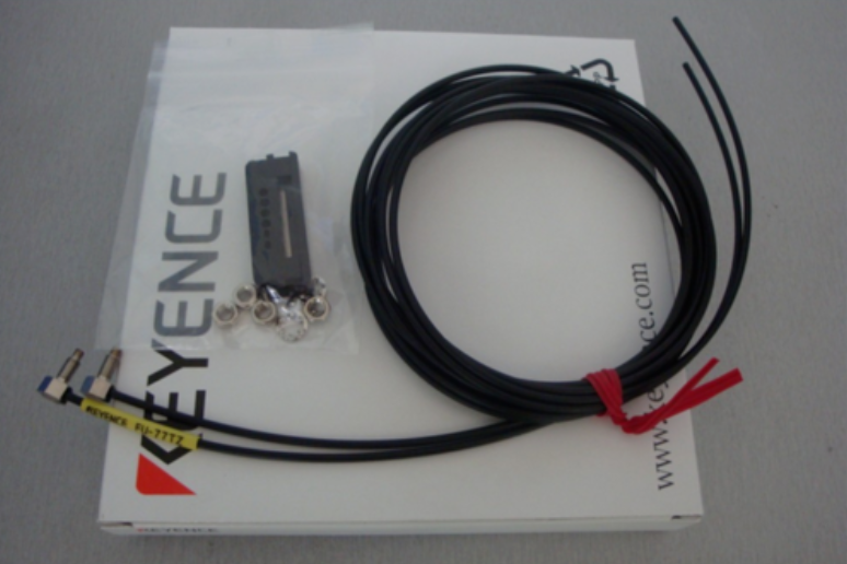 FU-77TZ FU77TZ Keyence Transmissive Fiber Optic Sensor Unit, 2M Cable, M4