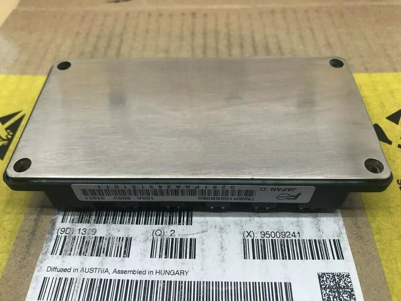 1PCS   FUJI Module 7MBR100SB060 7MBR100SB-060 Quality Assurance