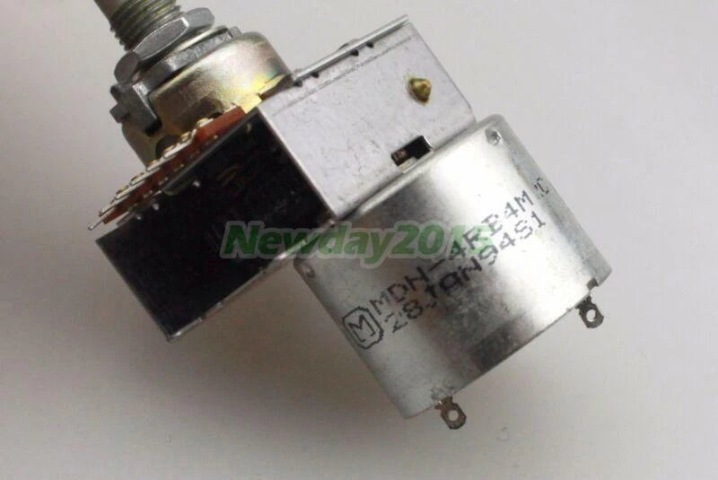 1x   Audio Motorized Potentiometer 16mm Dual-Gang A50K  50K 25mm D Shaft