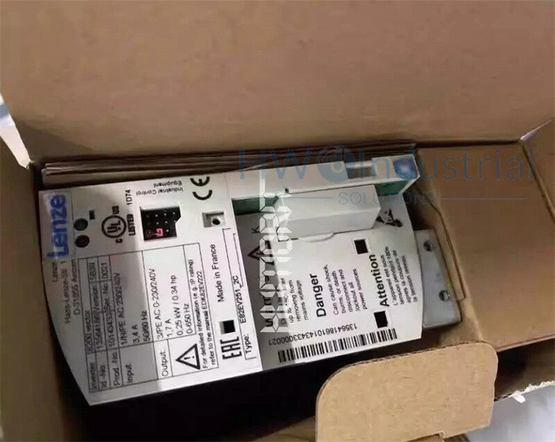 1/Piece LENZE E82EV251K2C 1-240V 0.25KW Inverter Frequency Converter