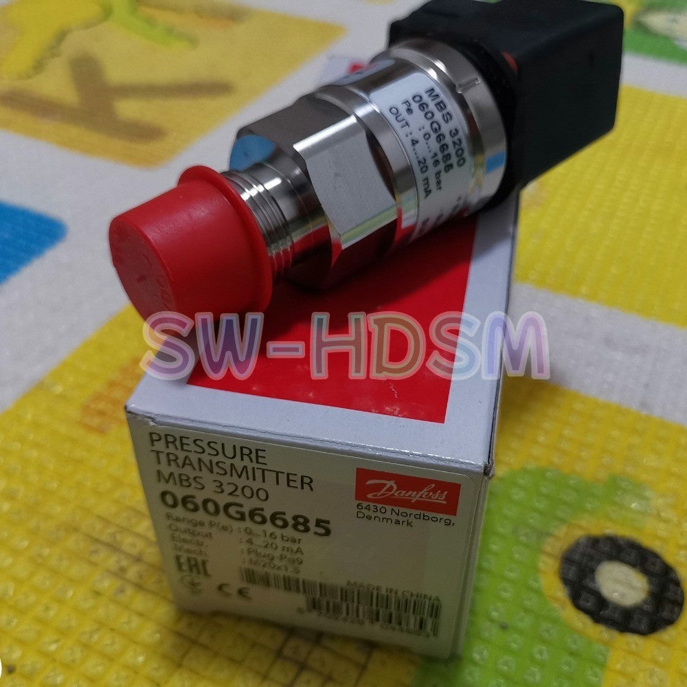1PCS  for Danfoss MBS 3200 060G6685 Pressure Transmitter Freight Free