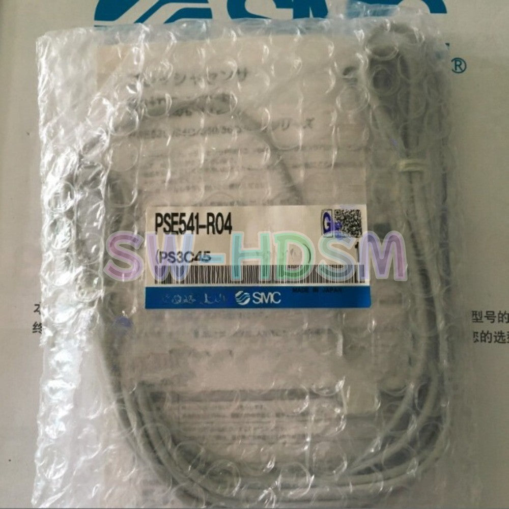 1PCS  for SMC PSE541-R04 Photoelectric Switch Sensor Freight Free