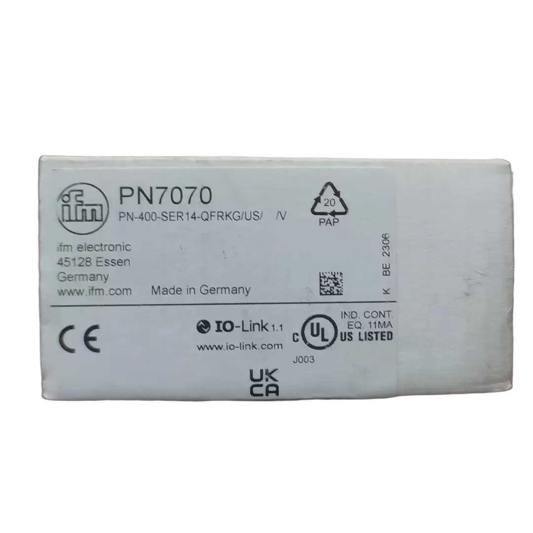 1/Piece   PN7070 IFM Pressure Sensor