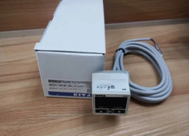 1PCS  pressure sensor KP25V-02-F1 NPN