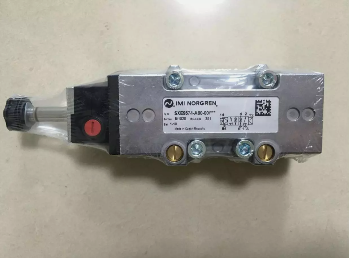 1pcs  IMI NORGREN solenoid valve SXE9574-A80-00 Free delivery