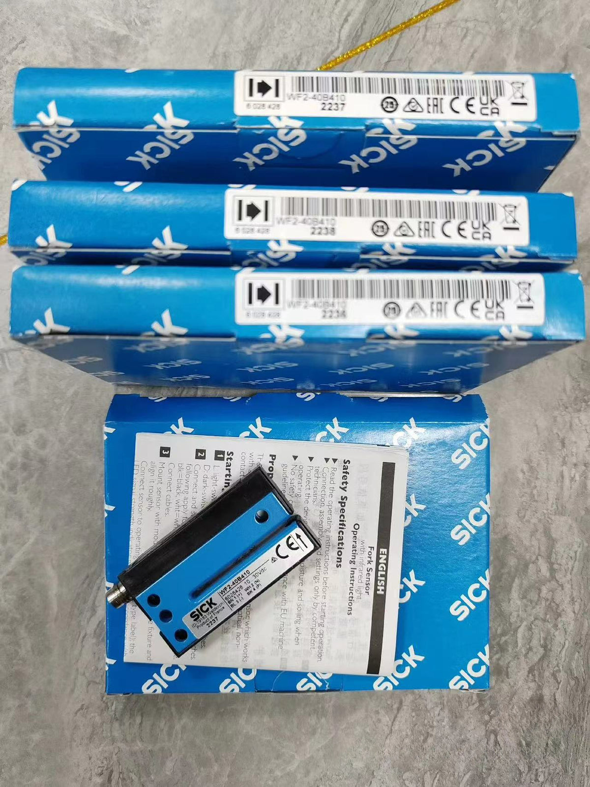 1pcs  sick WF2-40B410 6028428 sensor