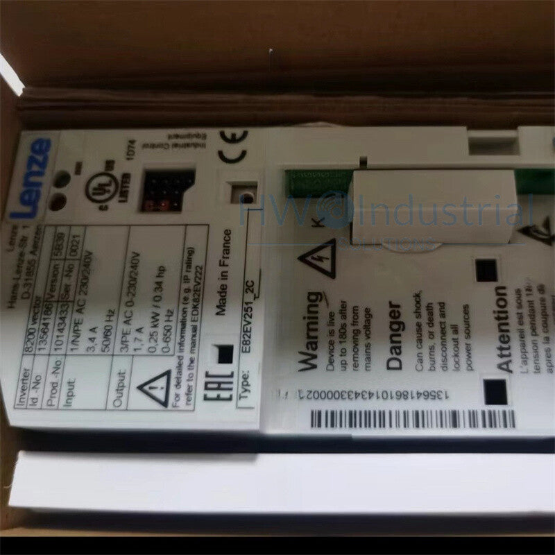 1/Piece LENZE E82EV251K2C 1-240V 0.25KW Inverter Frequency Converter