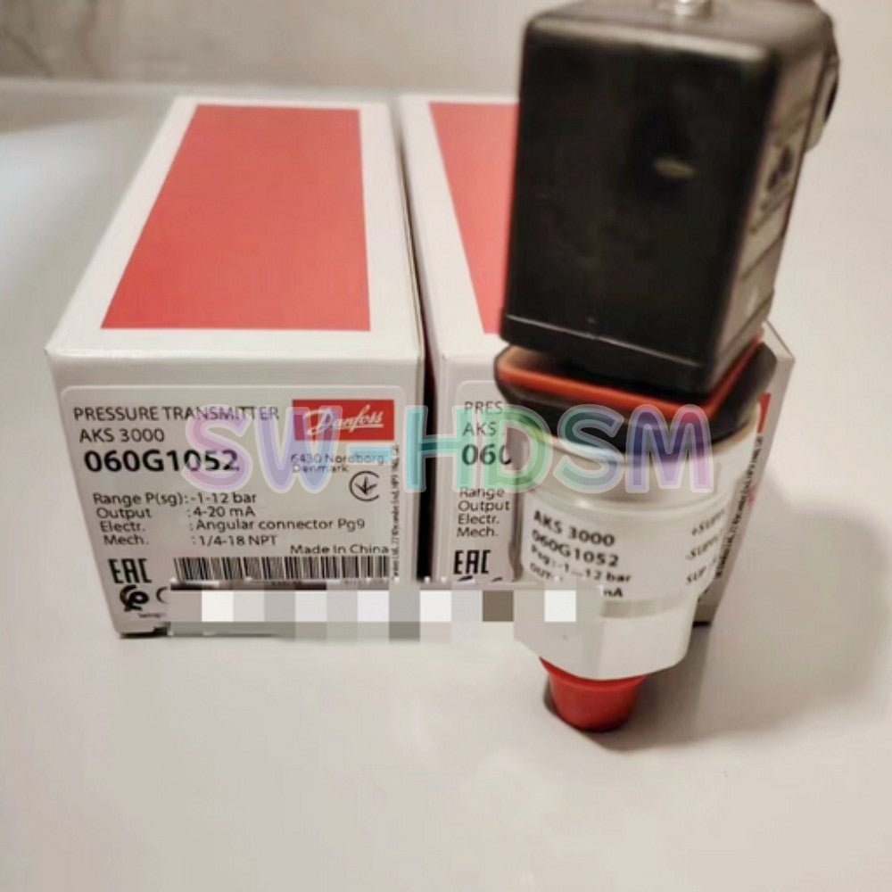 1PCS  for Danfoss AKS3000 060G1052 Pressure Transmitter Freight Free