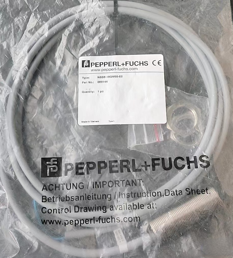 1pcs PEPPERL+FUCHS Sensor NBB8-18GM50-E0
