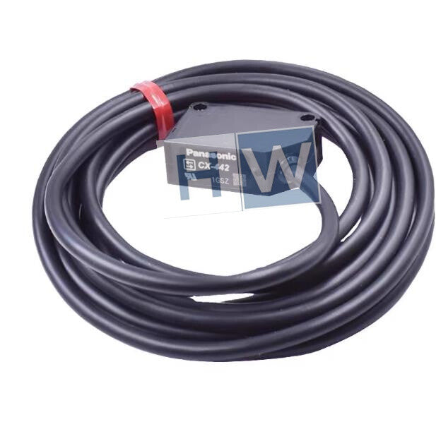 1PC  Panasonic Small Photoelectric Sensor CX-442