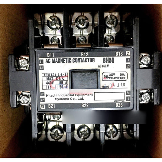 1PCS  HITACHI Contactor BH50 220V