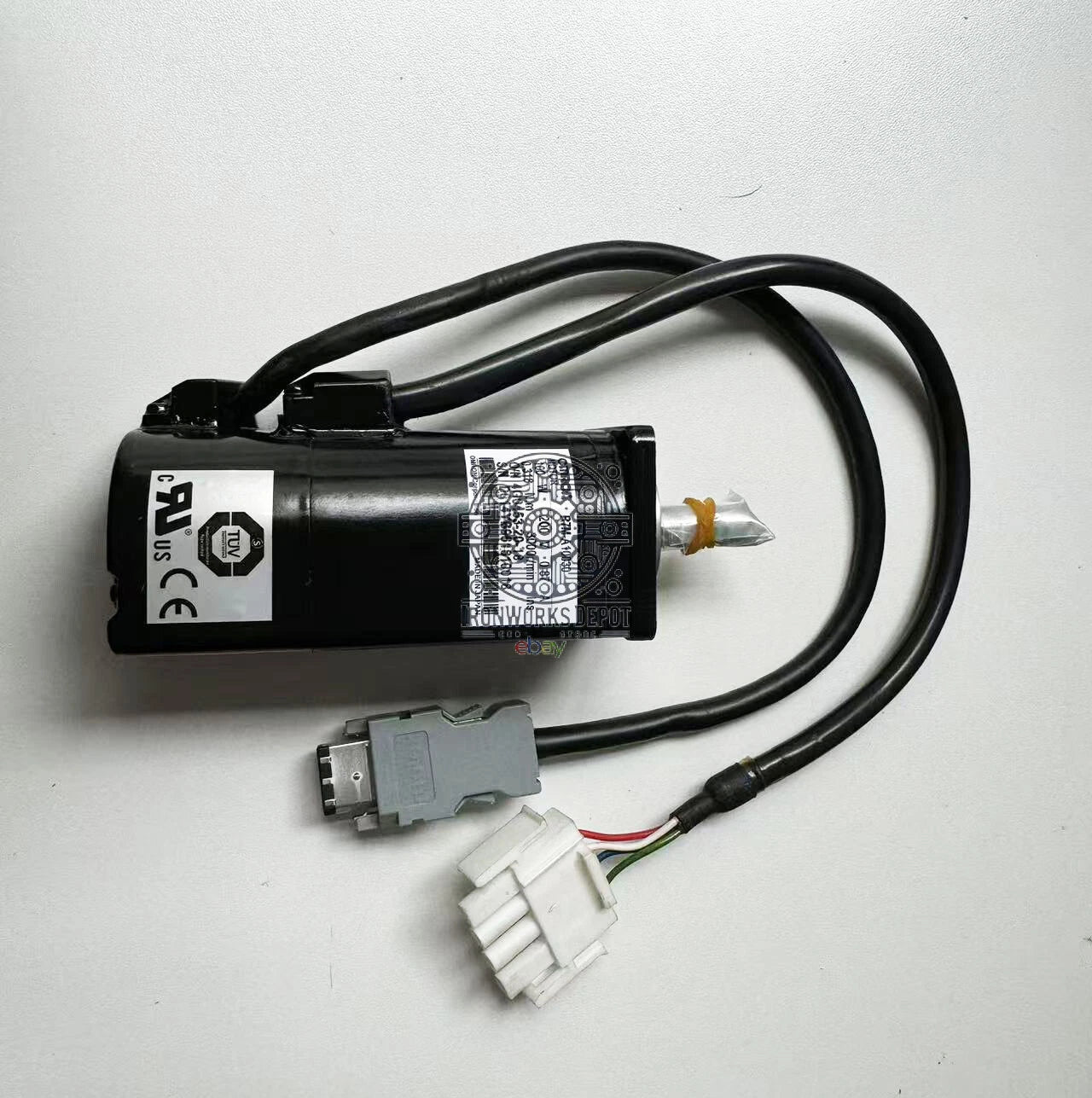 1PCS  Omron Servo Motor R7M-A10030  #P