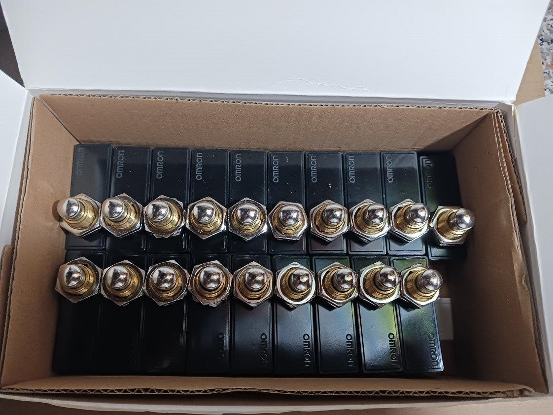 19pcs OMRON Basic Limit Switch Z-15GQ-B Z15GQB   free ship