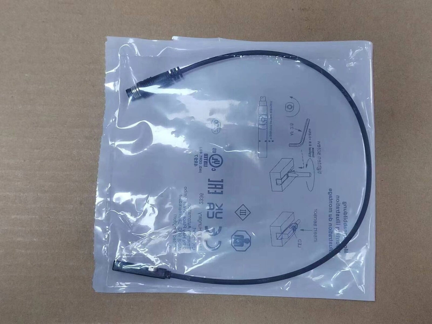 1PCS  For Aventics R412022858 Pneumatic Sensor 10-30V DC 150mA