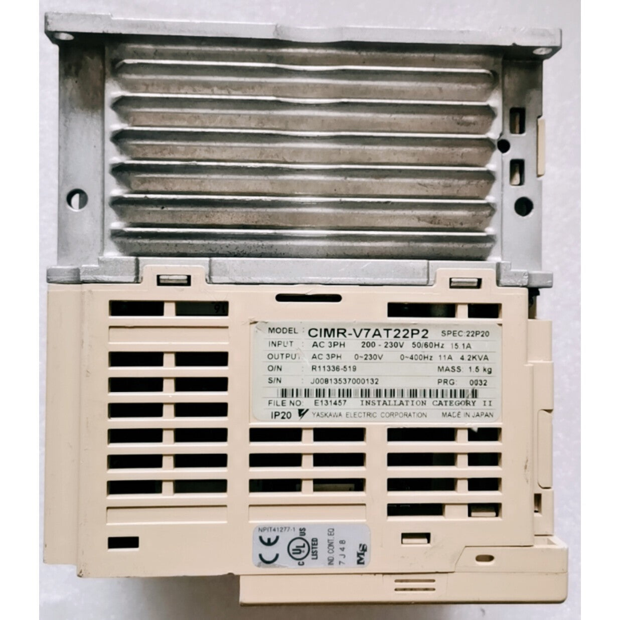 1pcs  yaskawa CIMR-V7AT22P2 2.2KW 220V Fast shipping