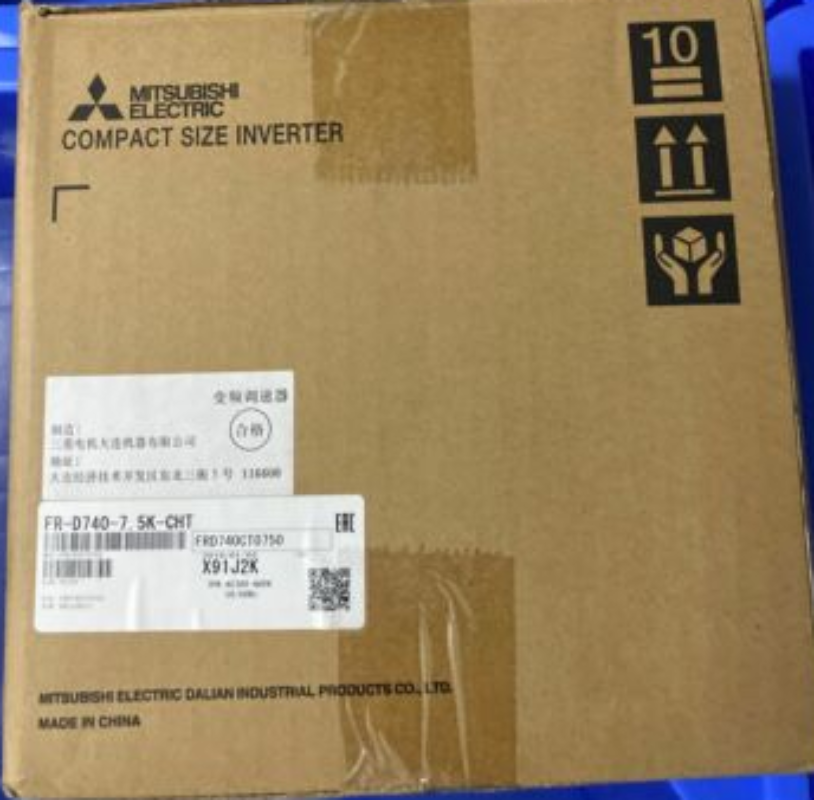 1pcs Mitsubishi Frequency Converter FR-D740-7.5K-CHT