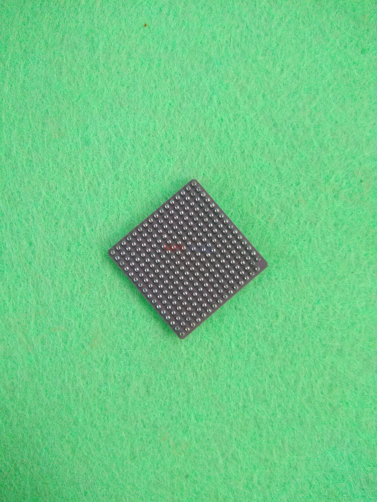 1PCS MPC603RRX300LC MOTOROLA Encapsulation:BGA,PowerPC PID7t-603e