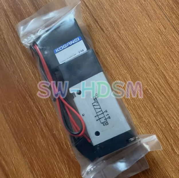 1PCS  FOR KOGANEI Solenoid Valve 110-4E2-CPLL Freight Free