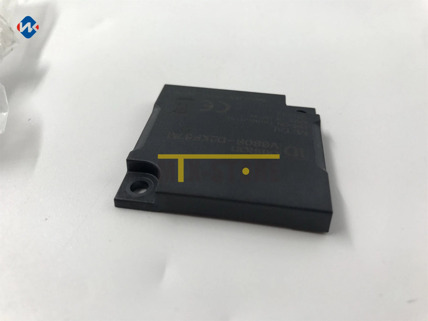 1PCS  OMRON V680S-D2KF67M #P