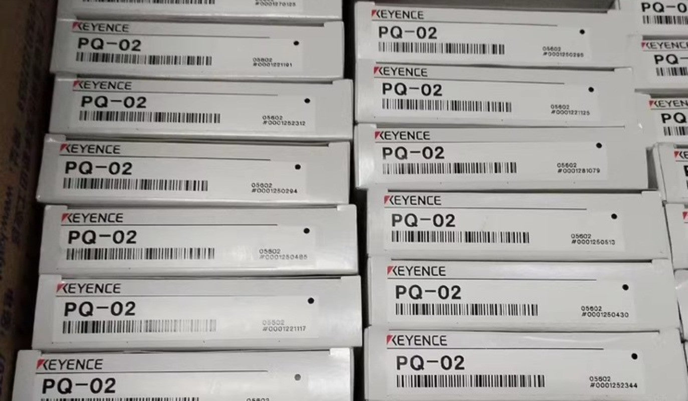 1pcs KEYENCE  PQ-02  Photoelectric Sensor