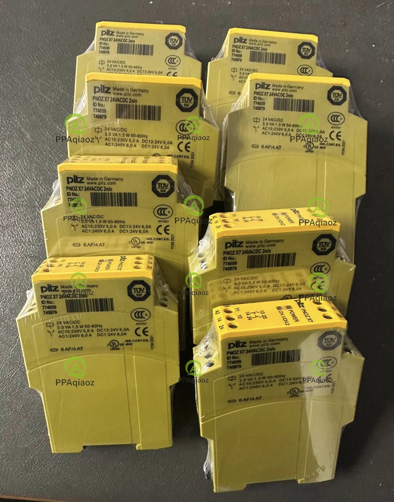 1Pcs  Pilz PNOZ X7 24VACDC 2n/o 774059  Fast delivery