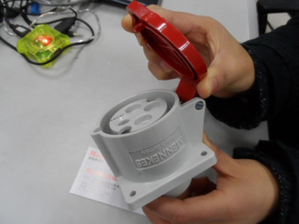 1PCS  MENNEKES TYP:1399 TYP1399 32A IP44 INDUSTRIAL PLUG