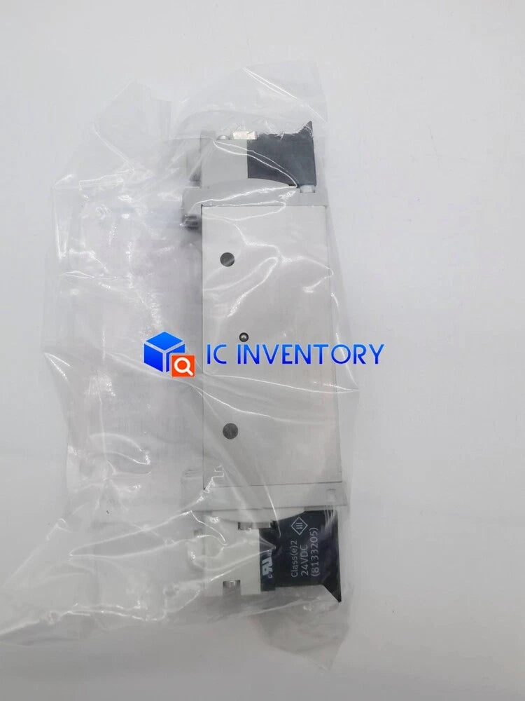 1PCS  FESTO Solenoid Valve VUVG-L14-B52-ZT-G18-1P3 #P